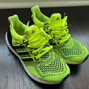 Adidas ultraboost special edition colour size 4.5Y or 6W
